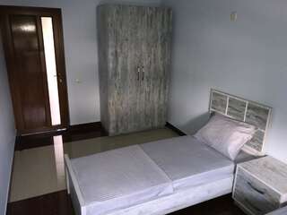 Хостелы Liko Hostel Ереван Бюджетный двухместный номер с 1 кроватью или 2 отдельными кроватями-2