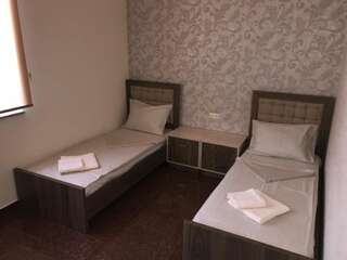Хостелы Liko Hostel Ереван Бюджетный двухместный номер с 1 кроватью или 2 отдельными кроватями-11